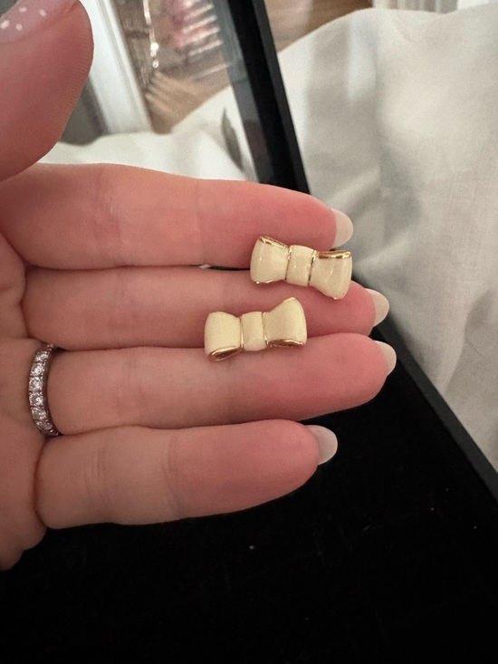 kate spade Jewelry - kate spade Cream and Gold Bow Stud Earrings